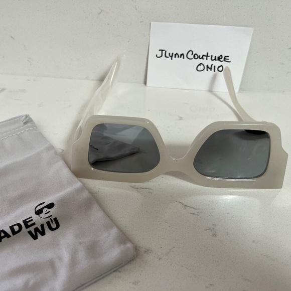 NEW ADE WU Rectangle Gray Mirror Sunglasses, Mirror sunglasses, Trendy NEW - Picture 2 of 3
